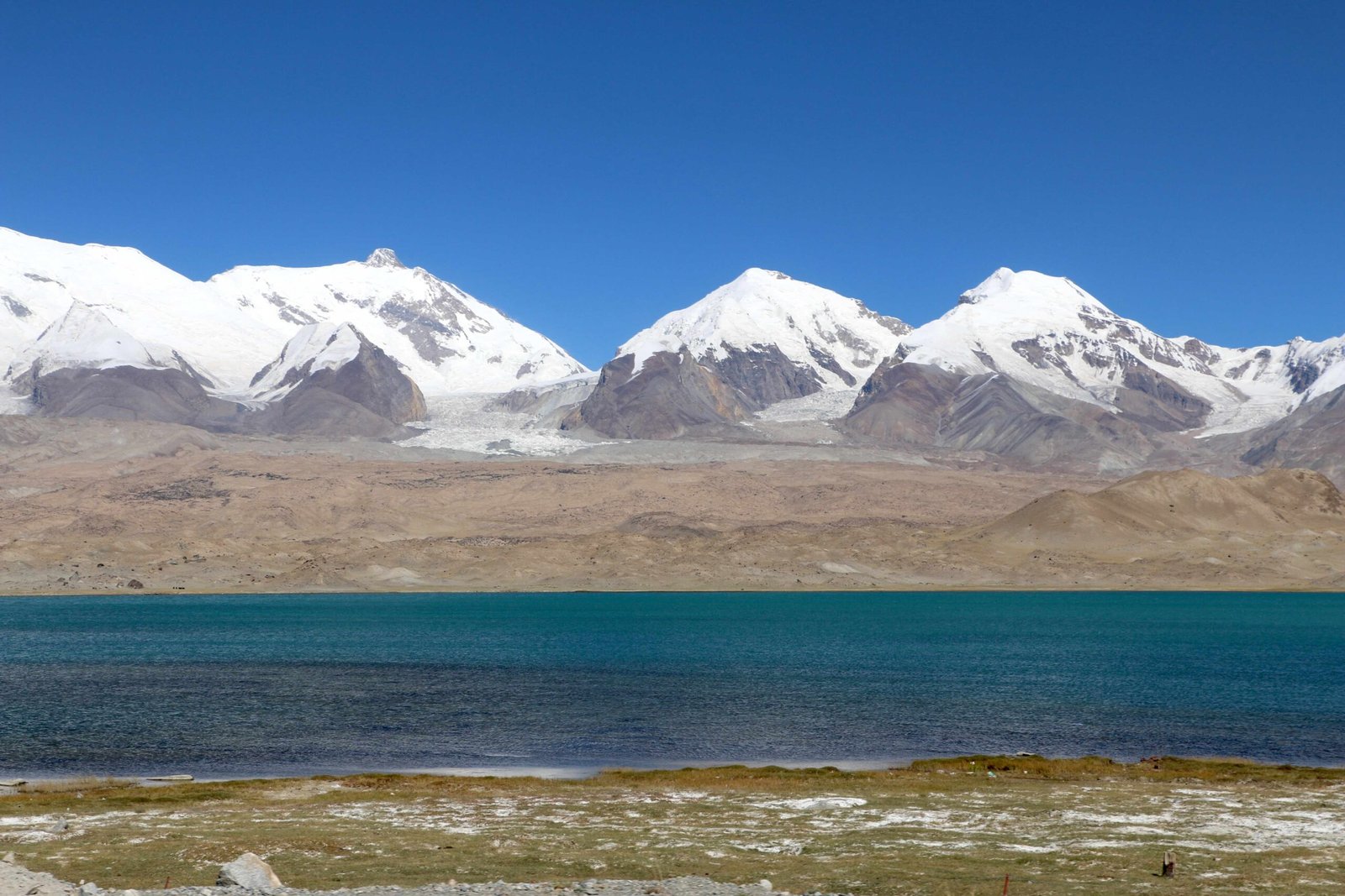 Pamir-Kalakuli Lake